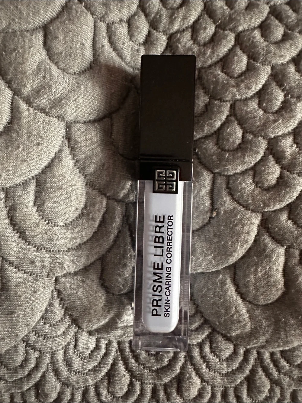 💙 New Givenchy Prisme Libre Skin-Caring Corrector Blue 11ml Full Size ✨
